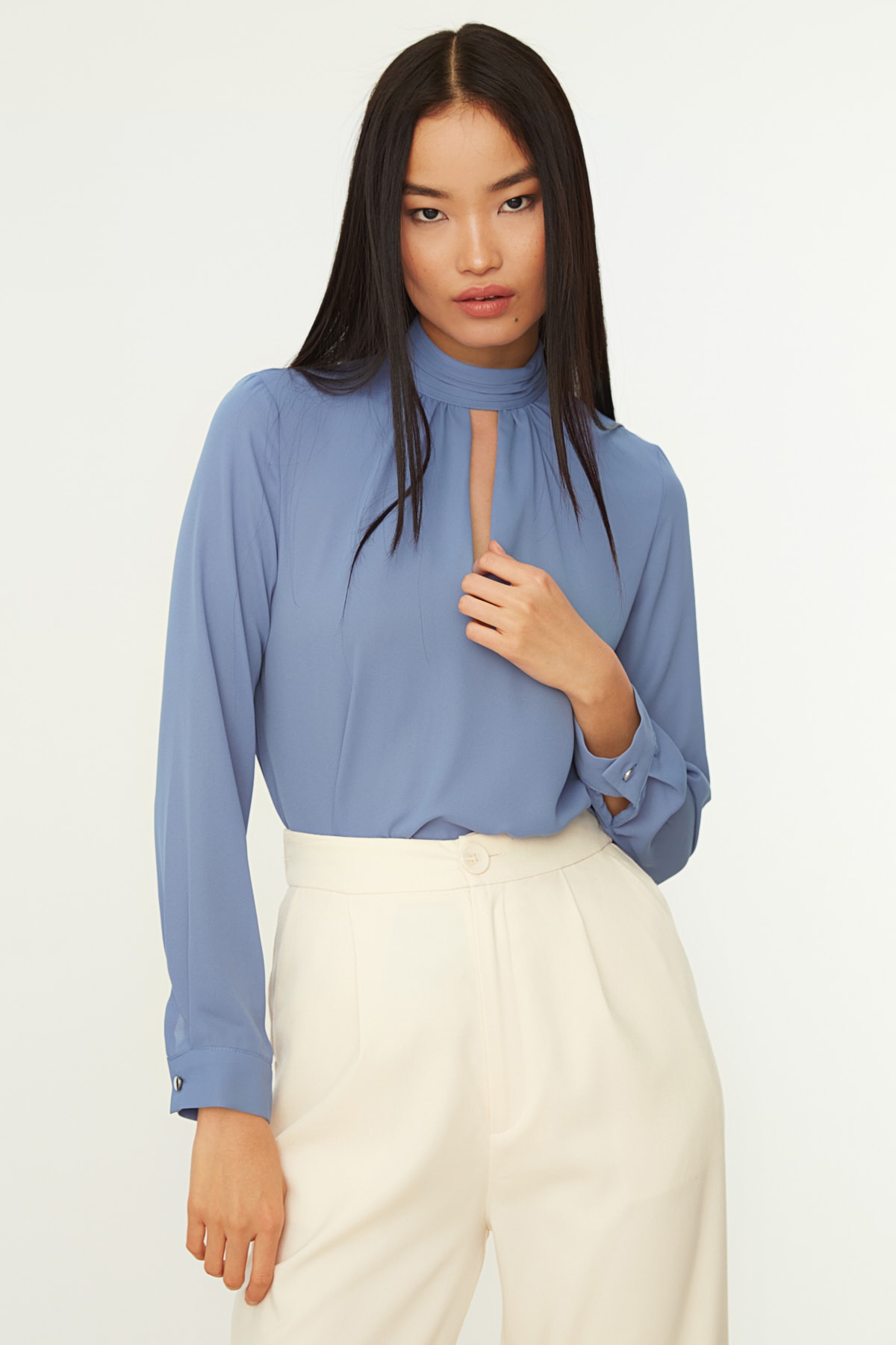 Блузка Trendyol с высоким воротником, синий фото