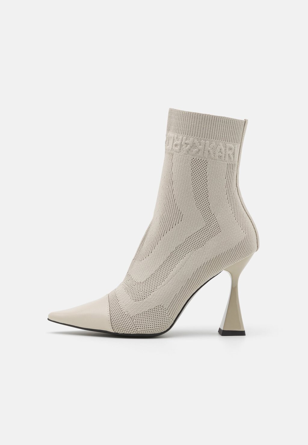 

Ботинки на каблуке Debut Boot KARL LAGERFELD, цвет hazelwood