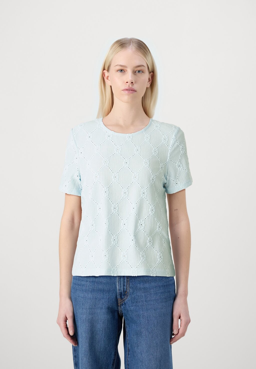 

Футболка с принтом PCSANNI O NECK EMBRODERY Pieces, синий