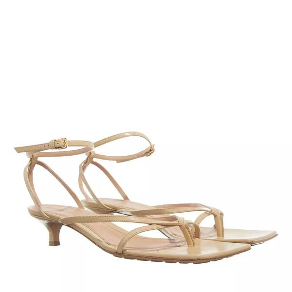 

Сандалии leather strech sandals cane Bottega Veneta, бежевый