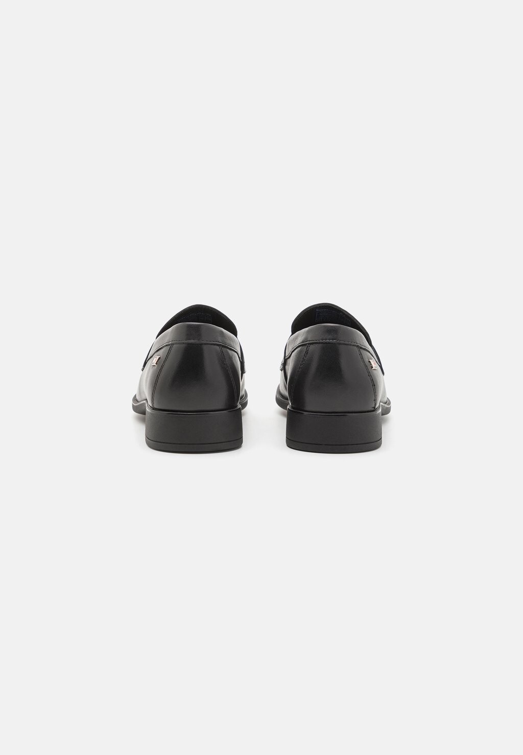 

Слипоны Flag Classic Loafer Tommy Hilfiger, черные