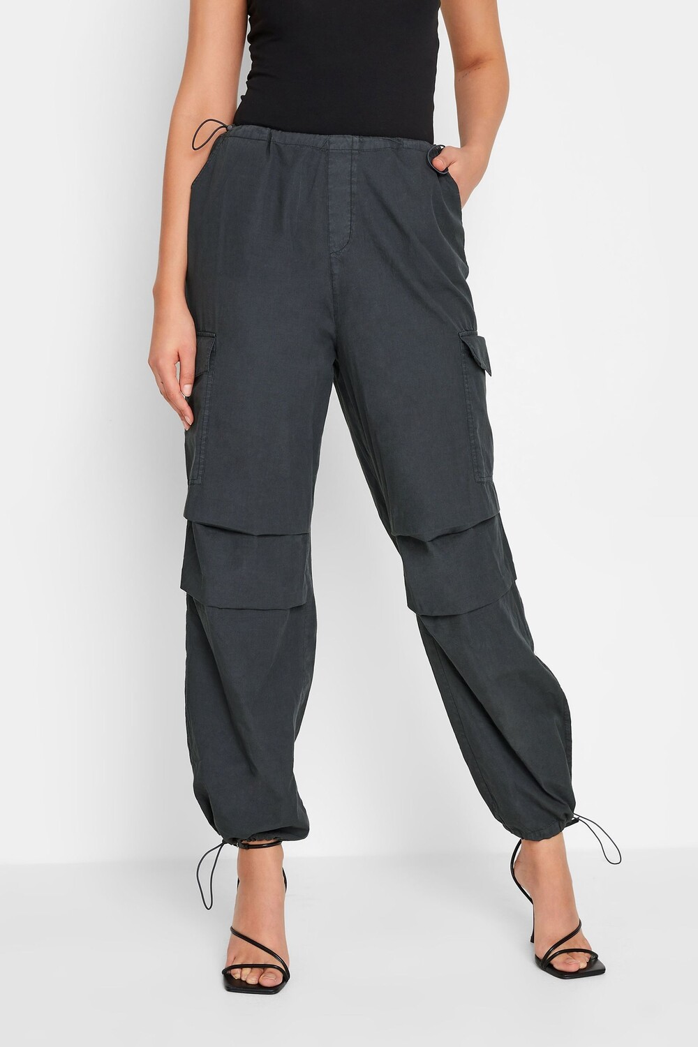 

Брюки-карго с парашютом Long Tall Sally, черный