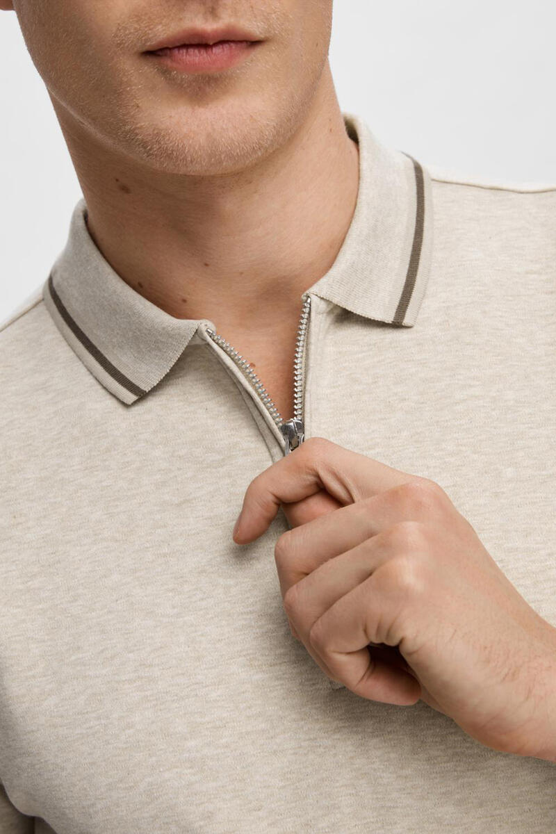 Рубашка-поло с короткими рукавами на молнии из переработанного хлопка. Selected, серый