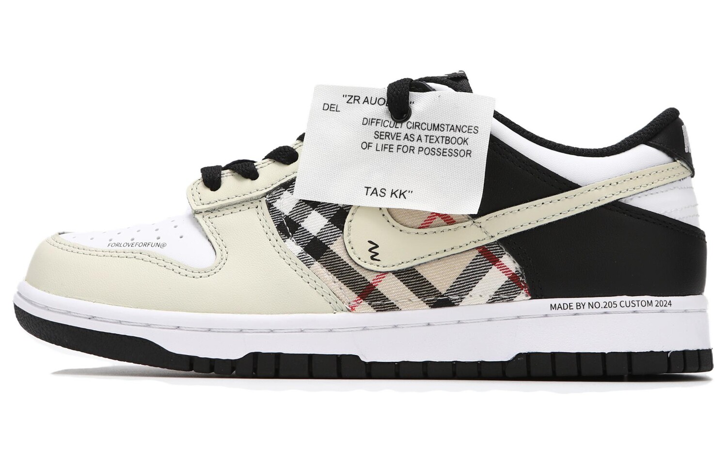 

Кроссовки Nike Dunk Skateboarding Shoes Women's Low-top Black/White, слоновая кость