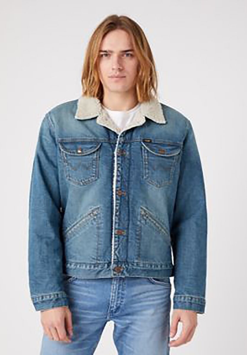 

Джинсовая куртка Wrangler ШЕРПА, цвет green grass