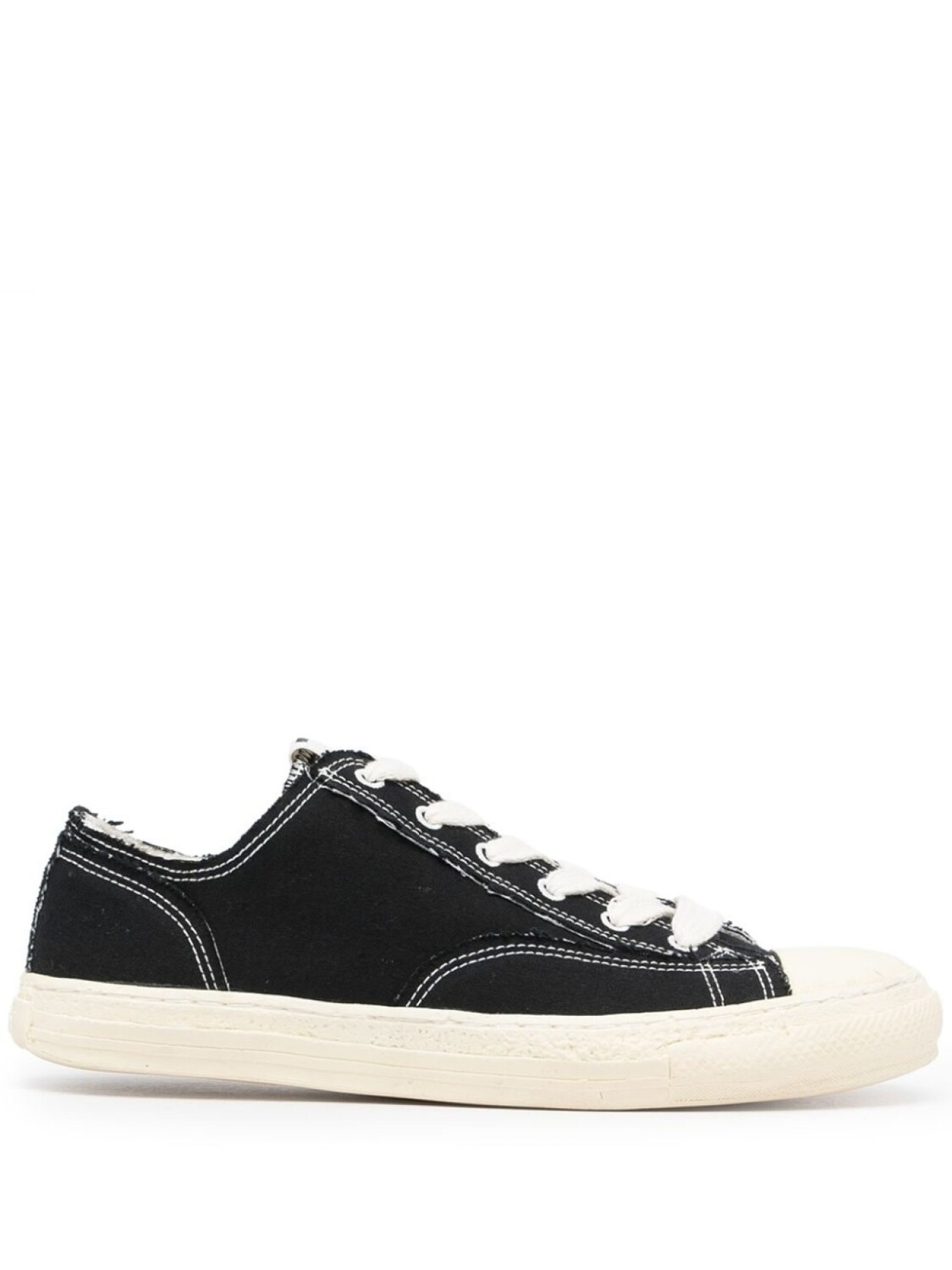 

Кроссовки Maison Mihara Yasuhiro Contrasting Toe, черный/белый