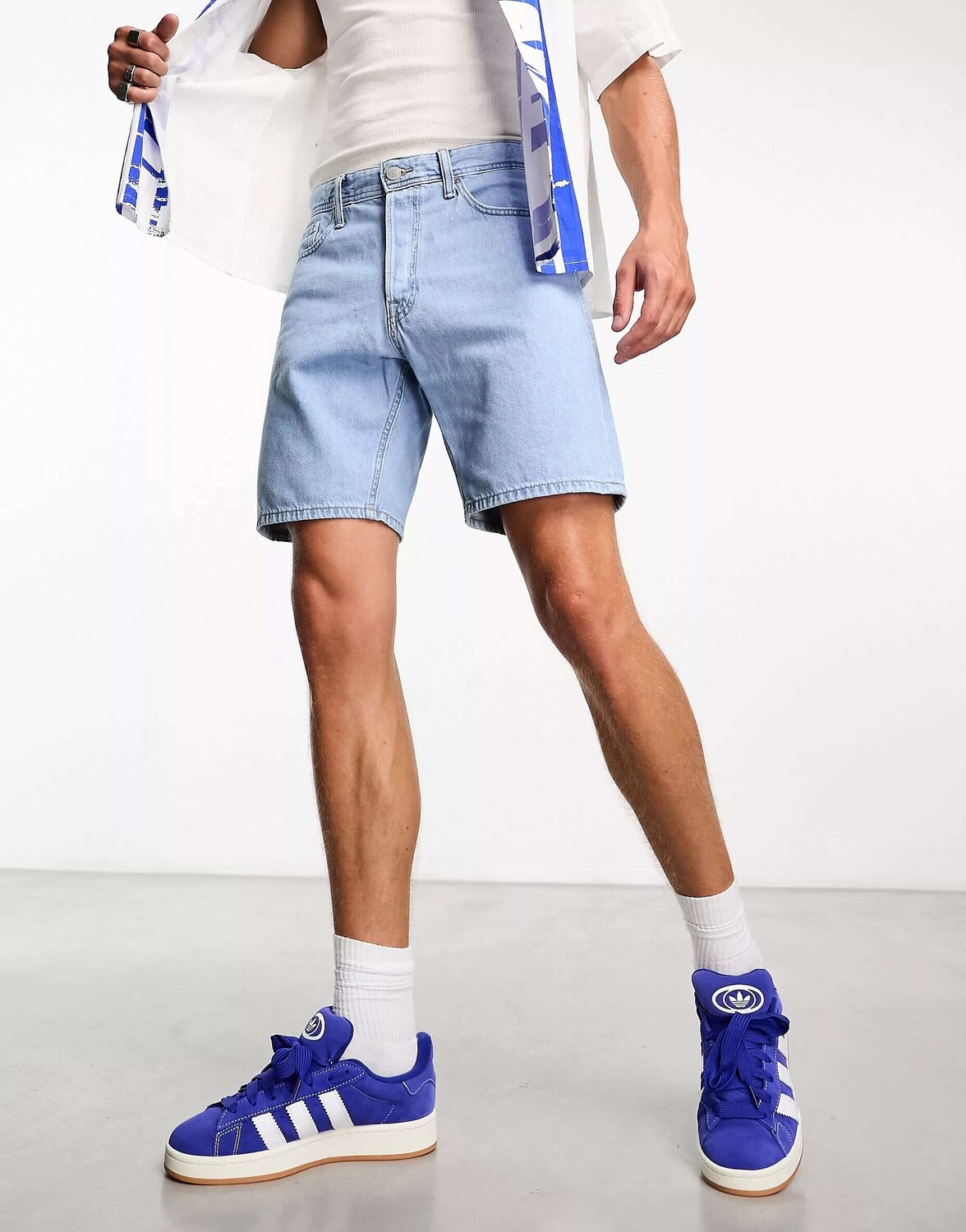 

Джинсовые шорты свободного кроя Jack & Jones Intelligence chris светло-голубого цвета
