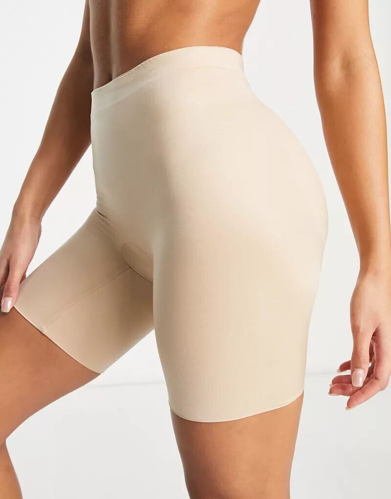 

Шорты с эффектом пуш-ап Spanx Suit Your Fancy Butt Enhancer Body Sharing в цвете Natural Glam, Серый