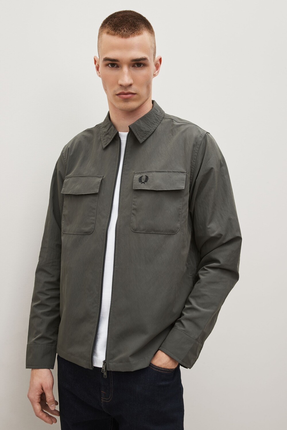 

Легкая рубашка на молнии Fred Perry, зеленый