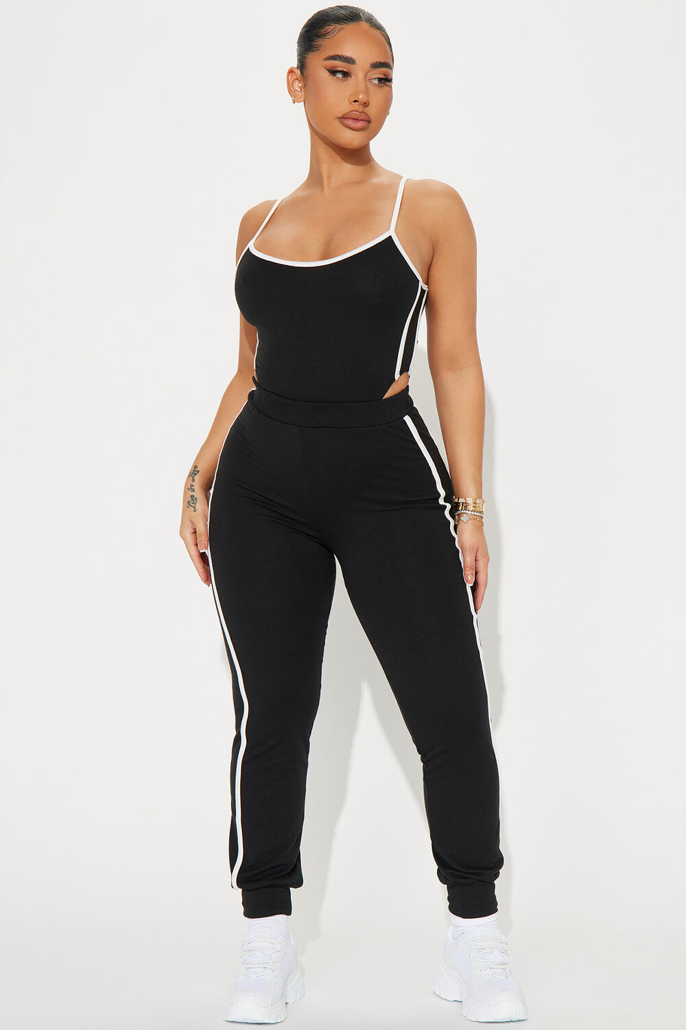 

Джоггеры Fashion Nova NMY7116, черный
