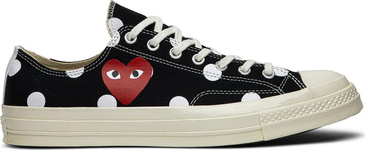 Commes de garcon store polka dot converse