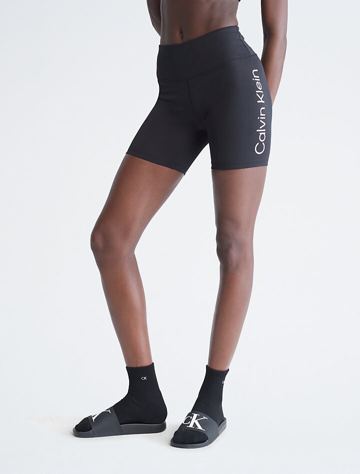 

Спортивные гладкие велосипедные шорты с высокой талией Calvin Klein, черный