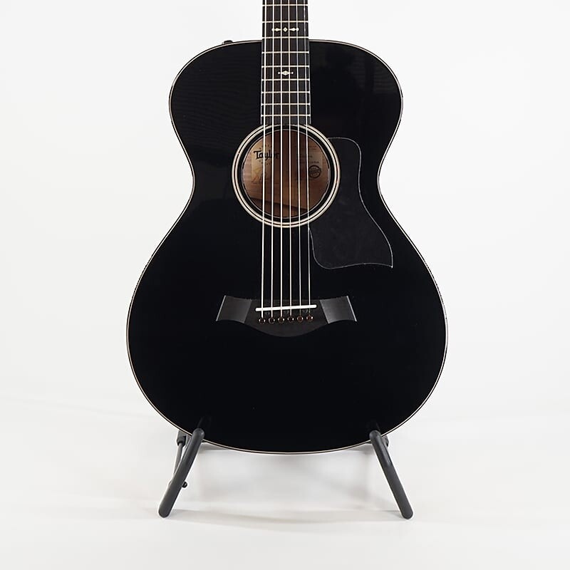 

Taylor Custom GC 12-Fret - клен и ситхинская ель CUSTOMGC9