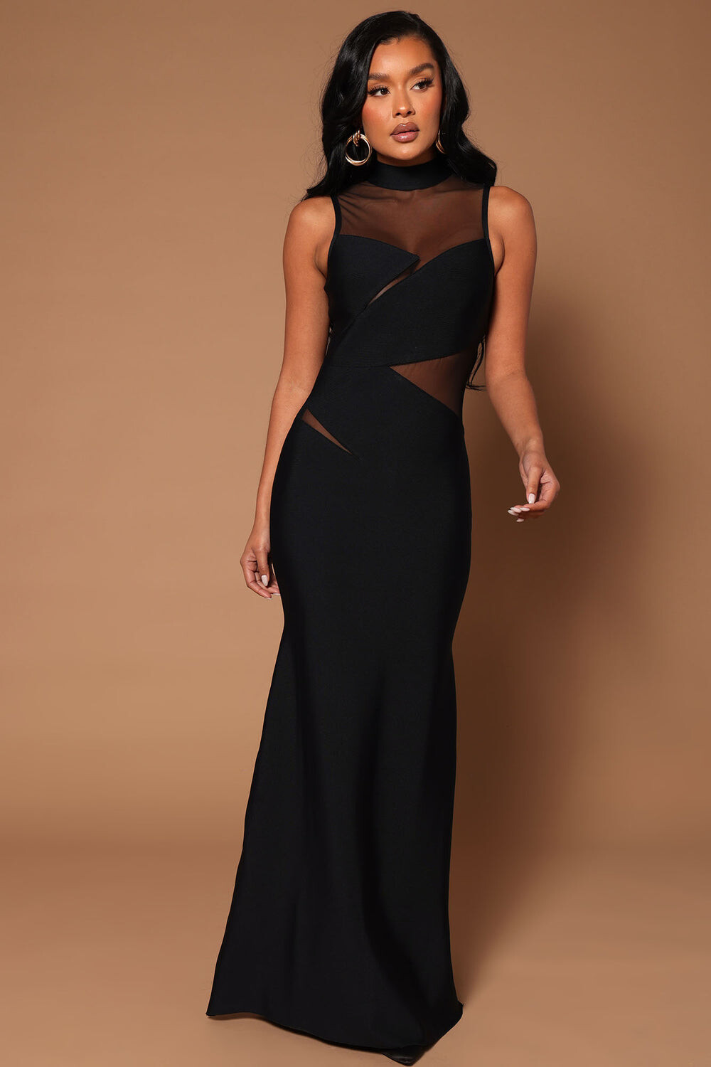

Платье Fashion Nova 22GWF0905, черный