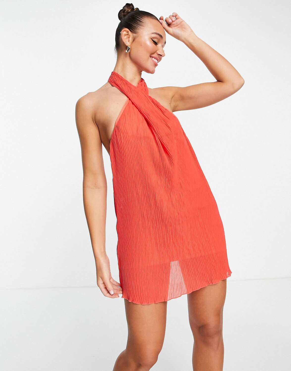 

Красное плиссированное платье мини с лямкой на шее ASOS DESIGN