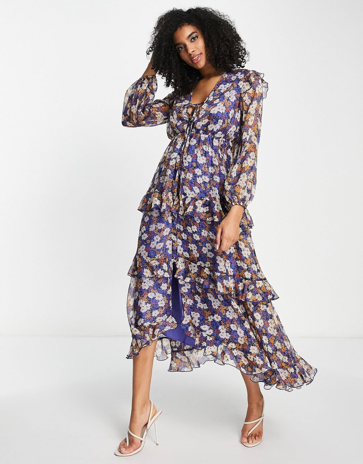 

Ярусное платье макси с цветочным принтом ASOS DESIGN