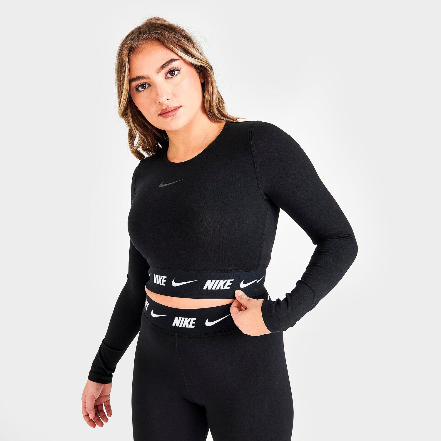 

Женский укороченный топ с длинными рукавами Nike Tape, черный
