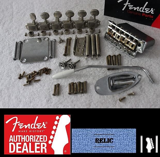 

Fender Aged/Relic Lefty 2 1/16 "Stratocaster Vintage Hardware Set с колками - хром 007-1016-000 007-1016-000 Standard Stratocaster Vintage-Style Left-Handed Bridge Assembly