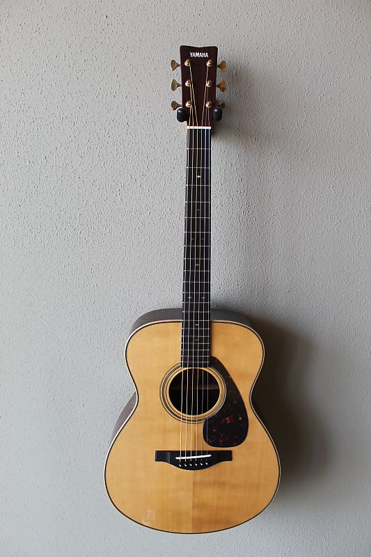 цена Совершенно новая концертная акустическая гитара Yamaha LS26 ARE