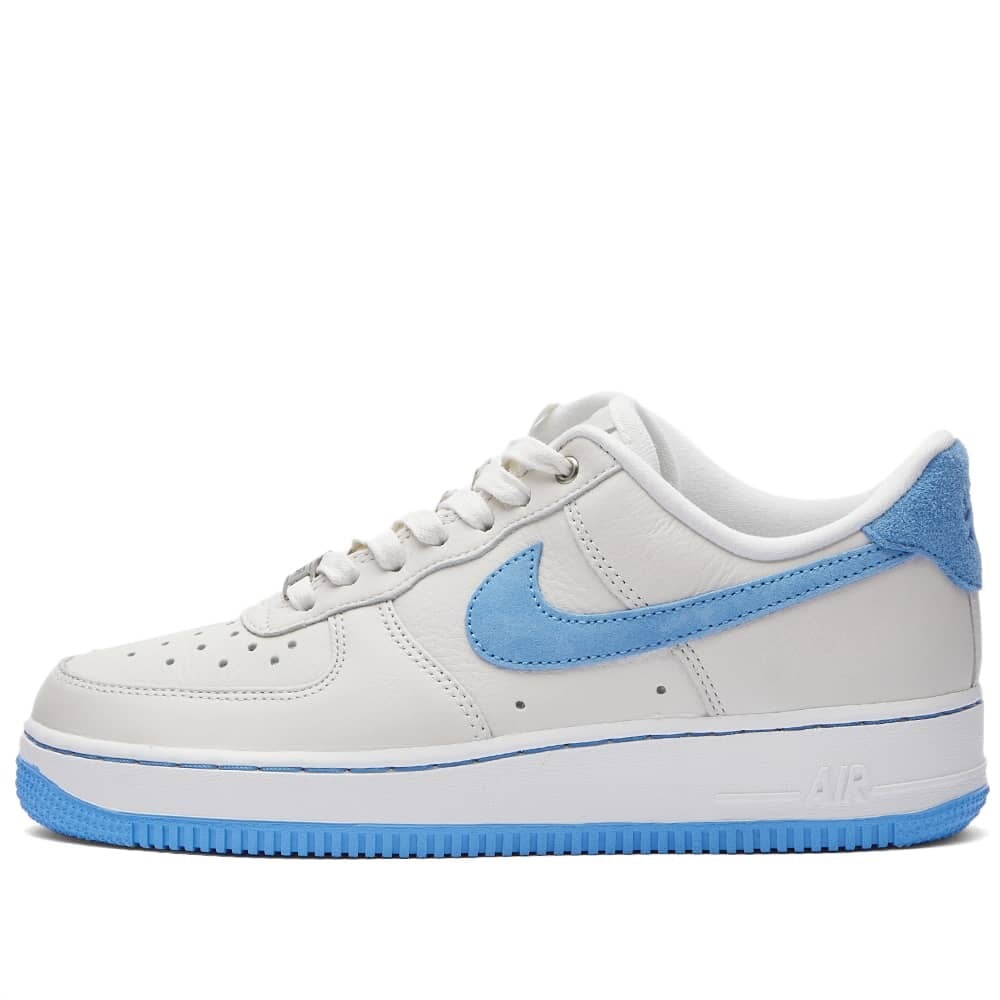 

Кроссовки Nike W Air Force 1 LXX