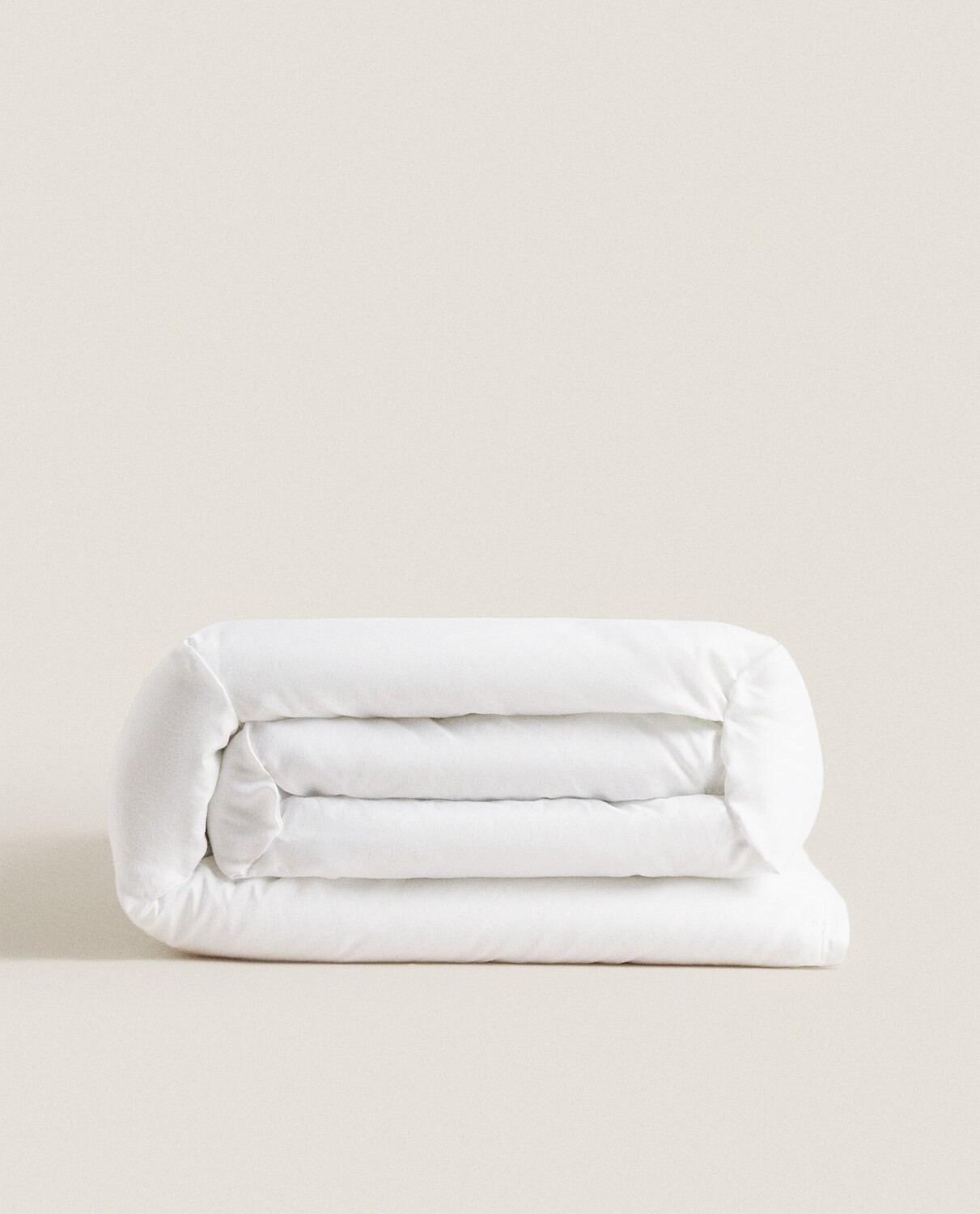 

Наполнитель детского пухового одеяла из микрофибры Zara Home