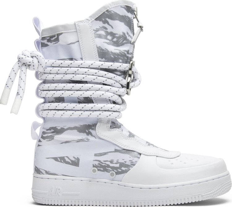 Кроссовки Nike SF Air Force 1 High 'Winter Camo', белый - фото