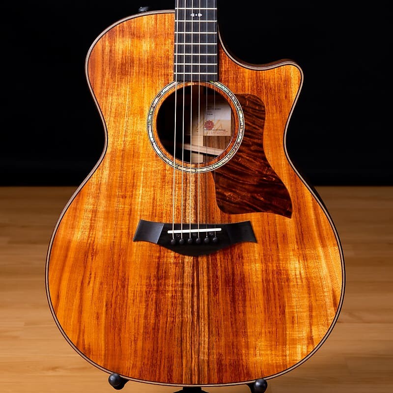 

Электроакустическая гитара Taylor 724ce Hawaiian Koa, серийный номер 1211102053