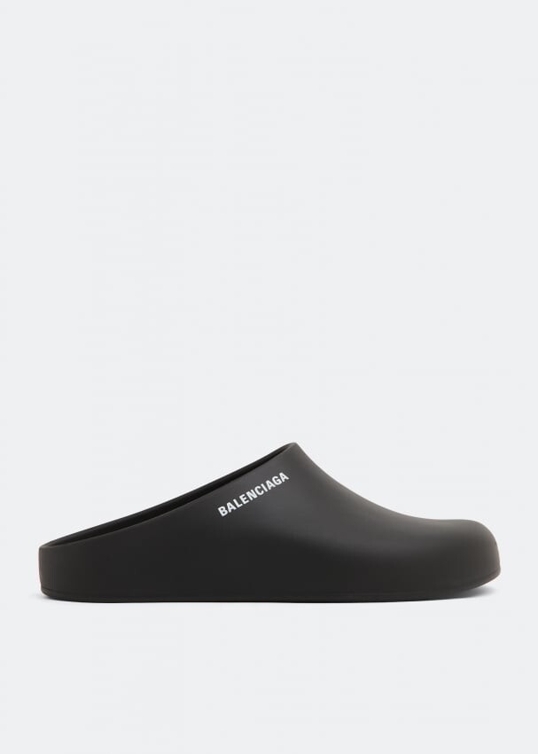 

Шлепанцы BALENCIAGA Pool closed slides, черный