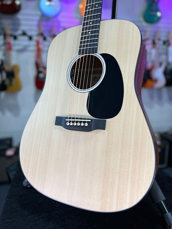 

Гитара Martin D-10E Road Series 081, натуральный