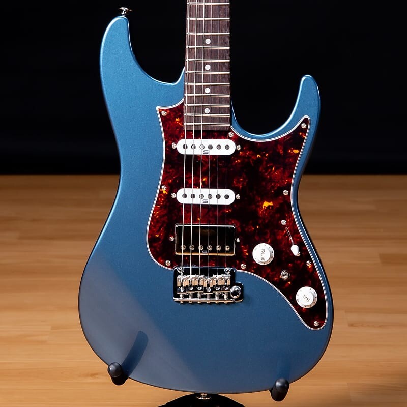

Электрогитара Ibanez AZ2204N AZ Prestige - берлинская синяя металлик SN 2221224