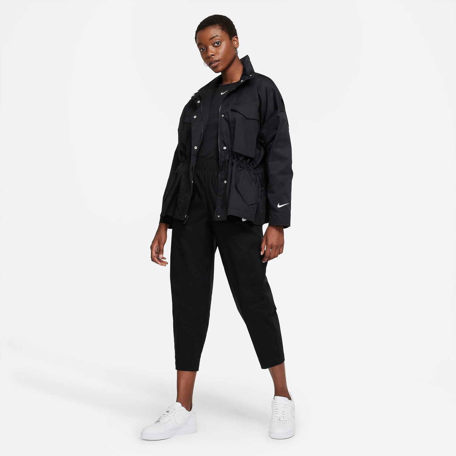 

Женские брюки Nike Sportswear Essential Curve, черный