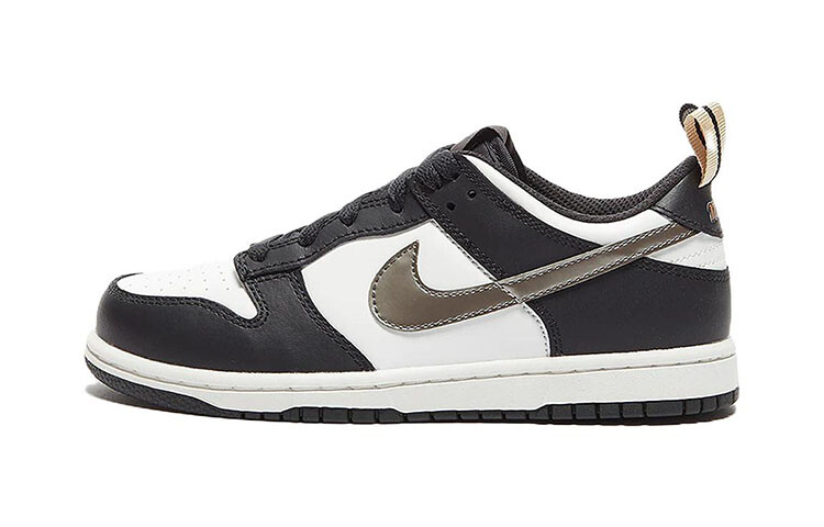 

Детские кроссовки для крикета BP Nike Dunk Low