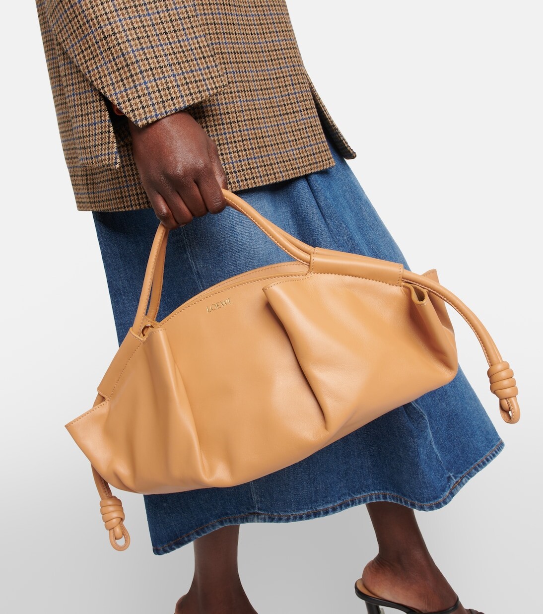 

Сумка-тоут Paseo из кожи Loewe, бежевый