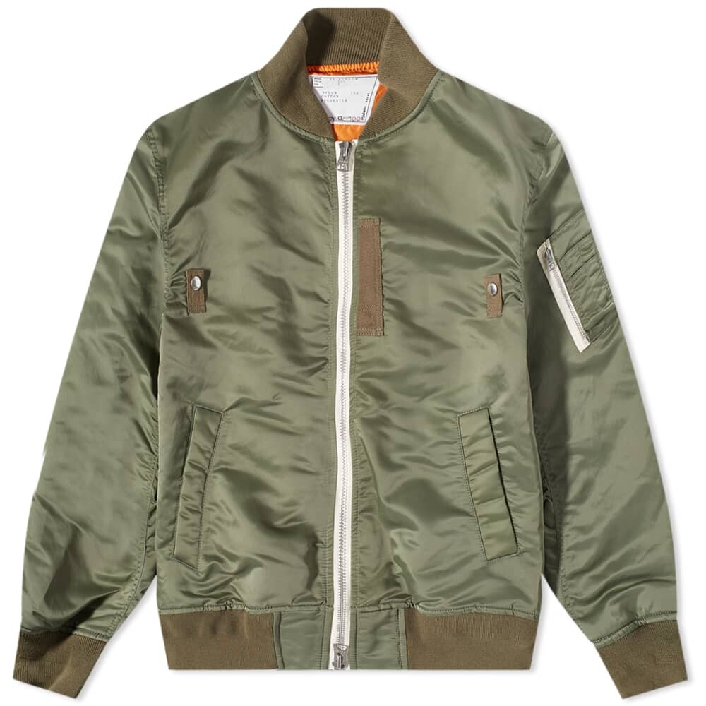 

Куртка MA-1 из коллаборации с MADSAKI Sacai
