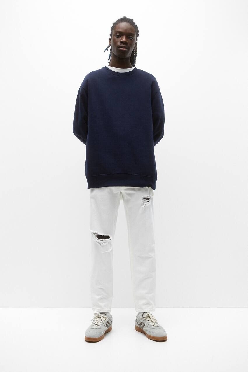 

Рваные джинсы стандартного кроя Pull&Bear, экрю, Серый