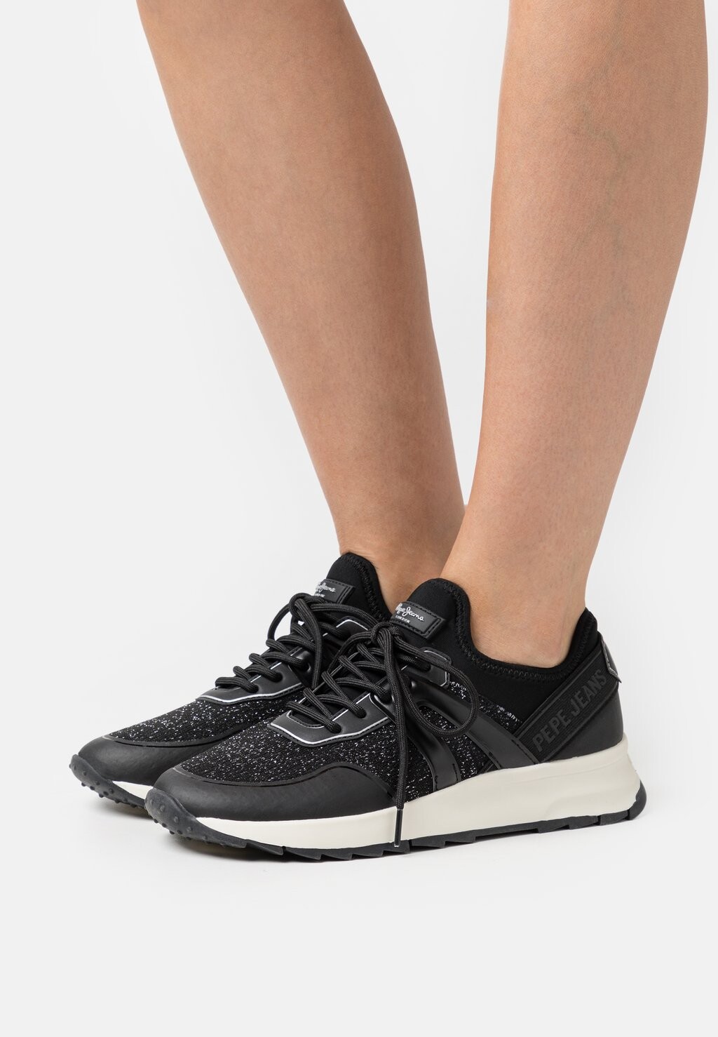 

Кроссовки Pepe Jeans BRIGHT W, черный
