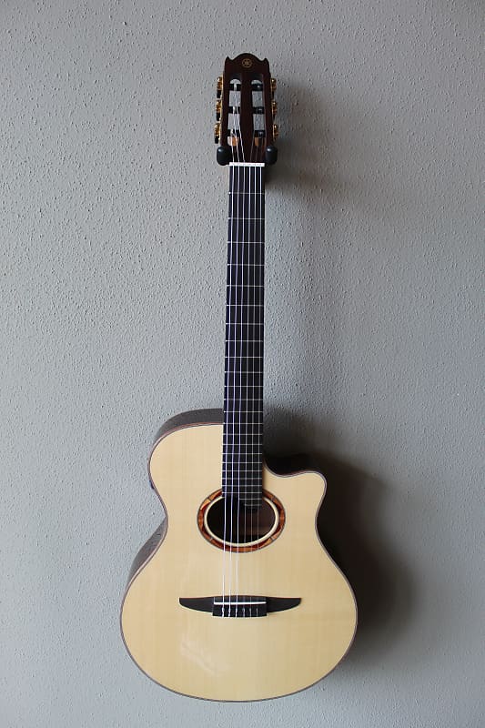 Абсолютно новая классическая акустическая/электрическая гитара с нейлоновыми струнами Yamaha NTX5 - натуральный цвет цена и фото