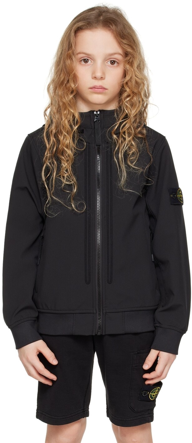 

Детская черная куртка с капюшоном Stone Island Junior