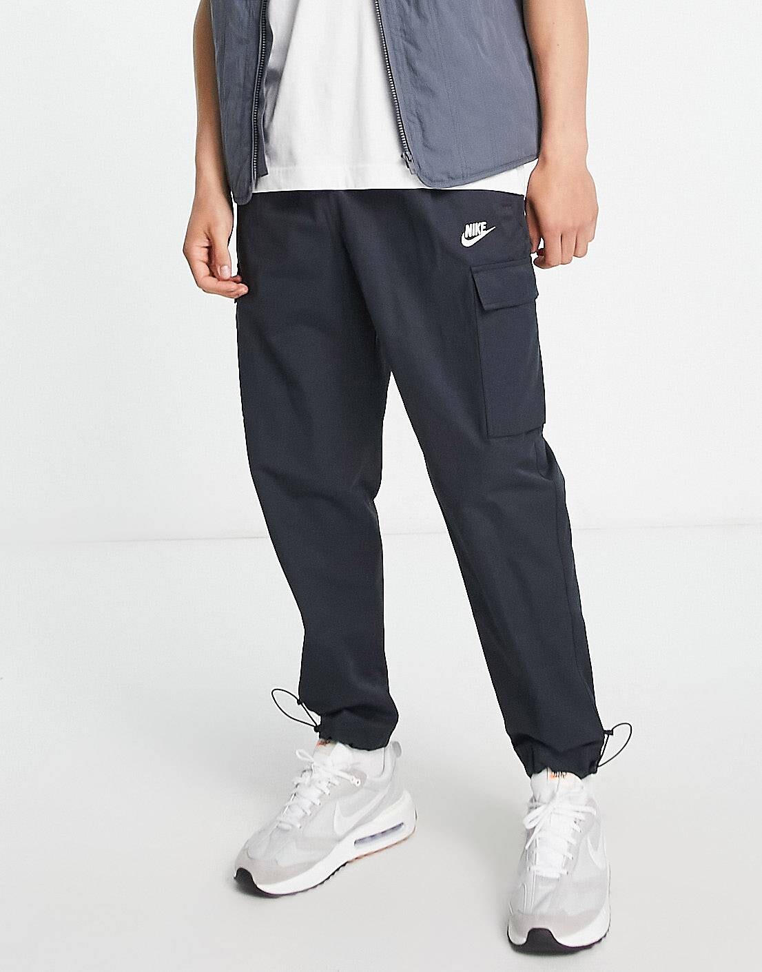 

Черные джоггеры из тканого материала Nike Repeat Pack