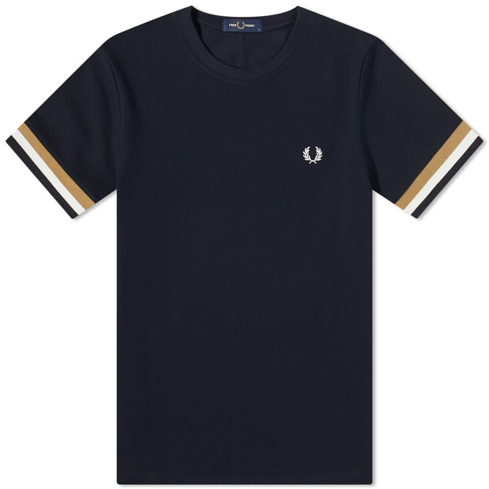 

красная футболка Perry Pique Fred Perry Authentic