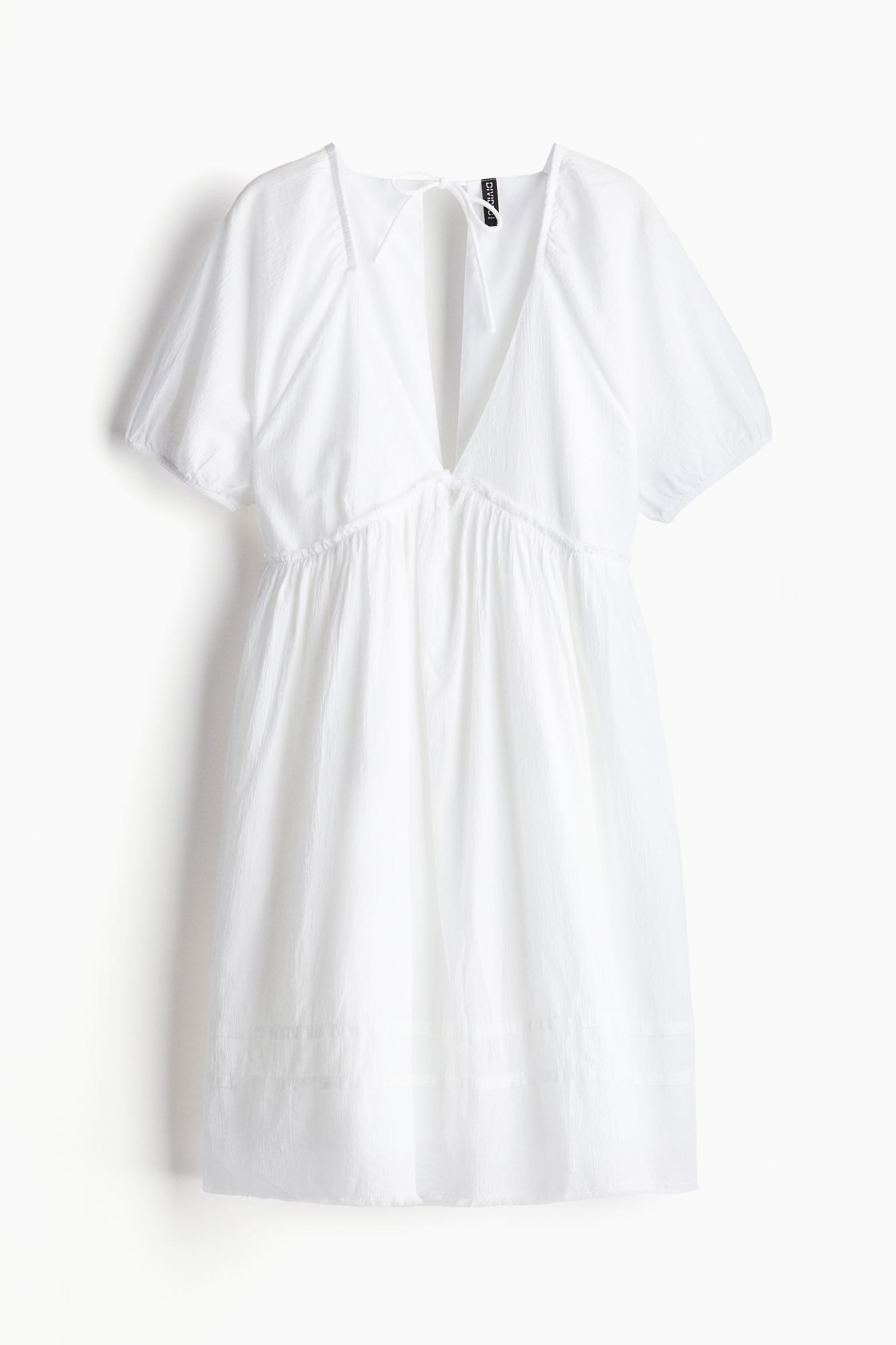 Платье H&M Tie-detail Crinkled Easy-wear, белый платье короткое v образный вырез короткие рукава 40 черный