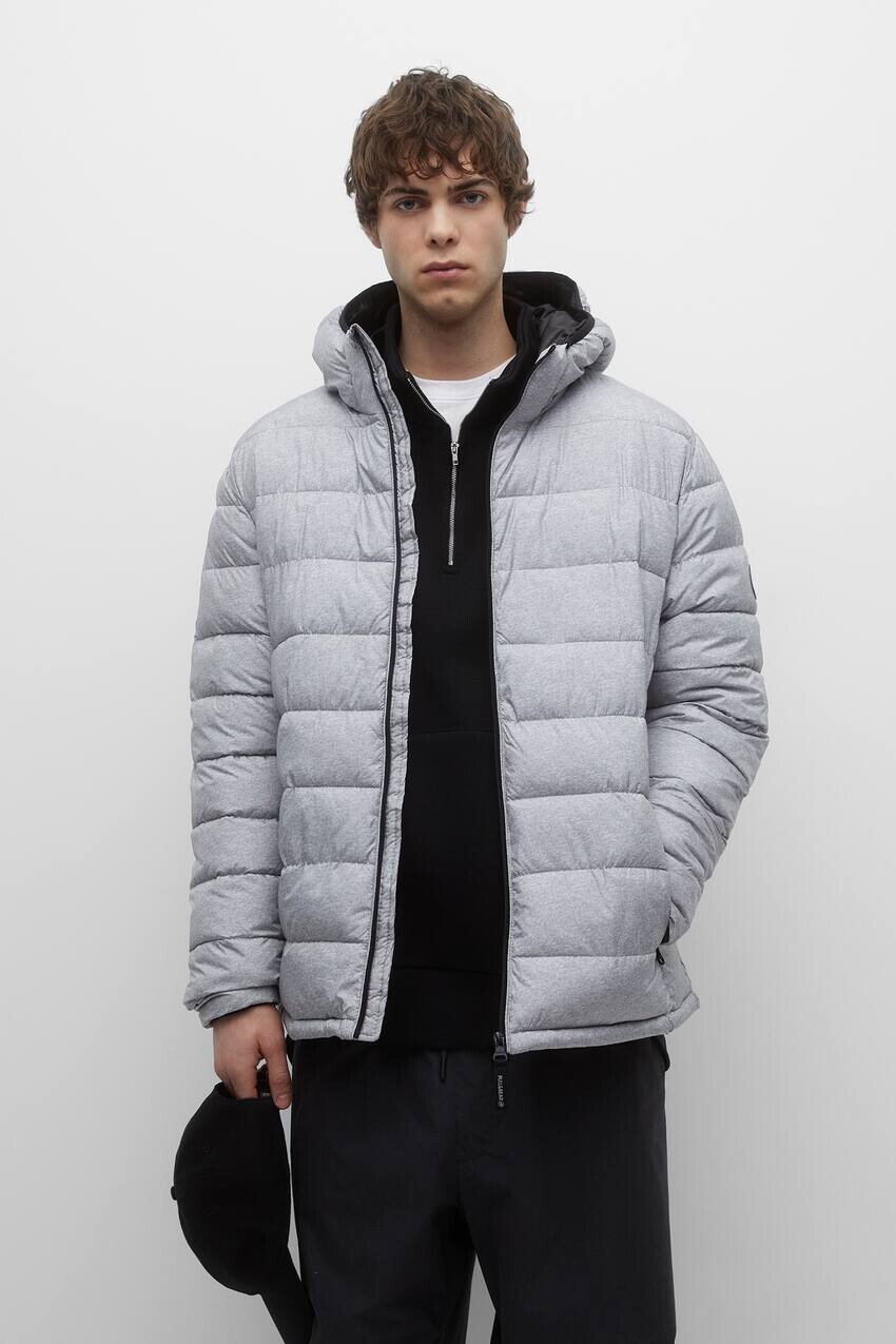 

Базовая легкая пуховая куртка разных цветов Pull&Bear, серый