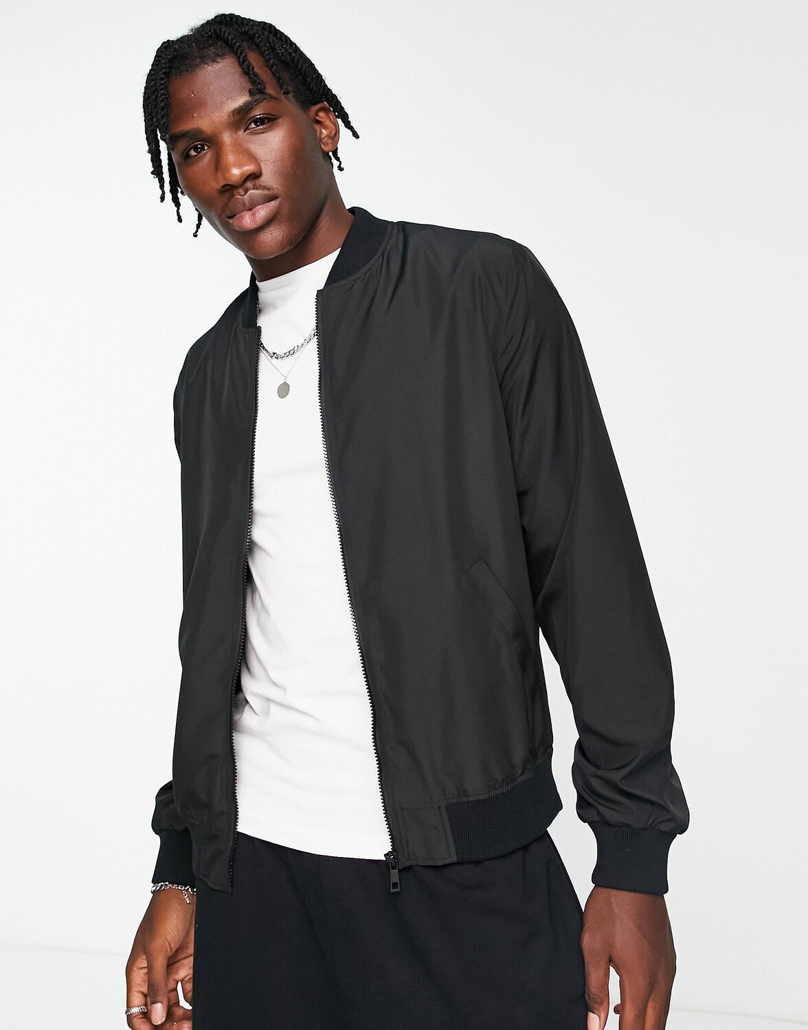

Черный бомбер ASOS DESIGN