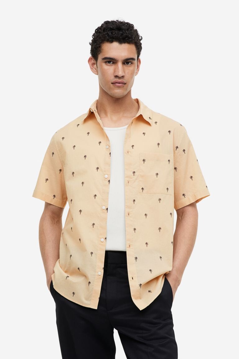 

Хлопковая рубашка классического кроя H&M, бежевые/пальмы