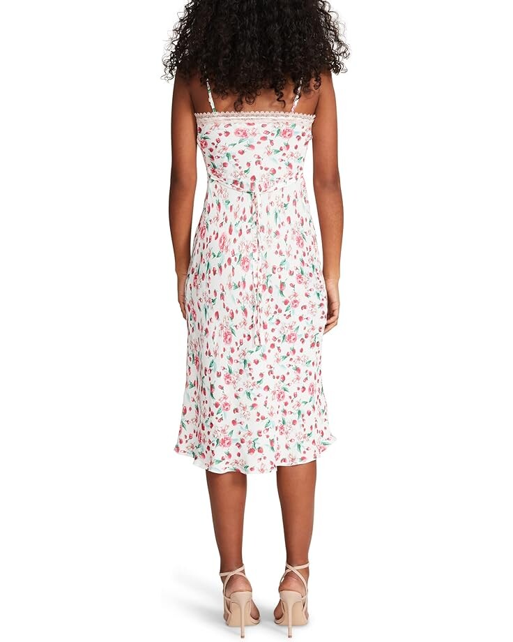 

Платье Steve Madden Strawberry Fields Dress, белый