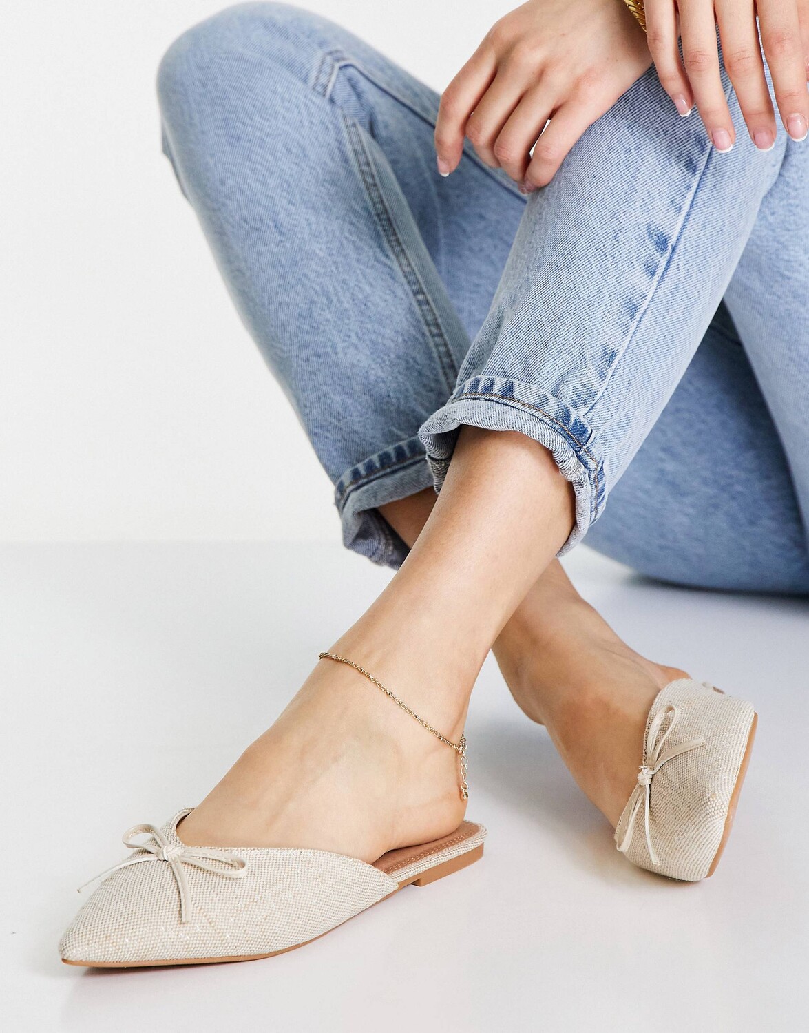

Натуральные остроносые мюли на плоской подошве ASOS DESIGN Lewi