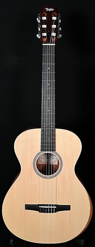 

Taylor Guitars Академия для левшей 12-N Taylor Guitars Left-Handed 12-N