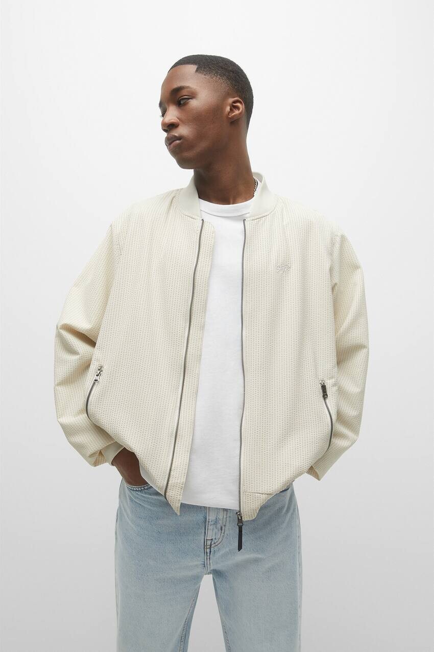 

Базовая куртка-бомбер Pull&Bear, серый