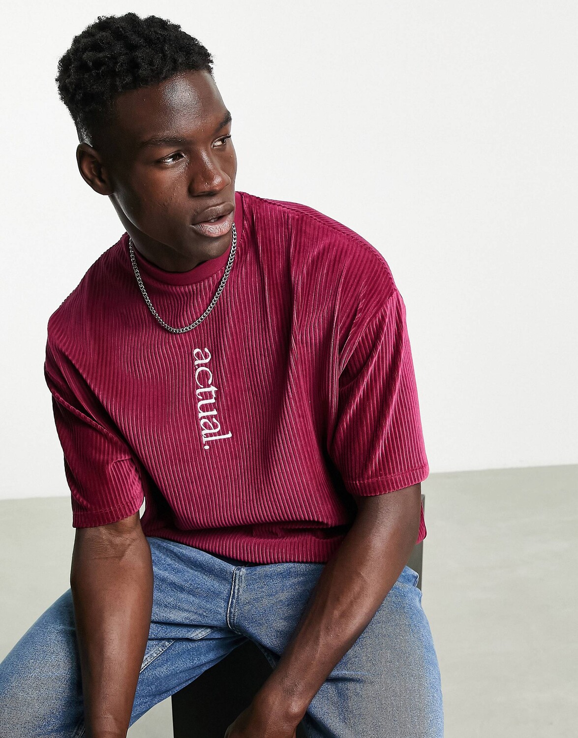

Красная вельветовая футболка оверсайз ASOS Actual с вышитым логотипом Health and Wellbeing ASOS Actual