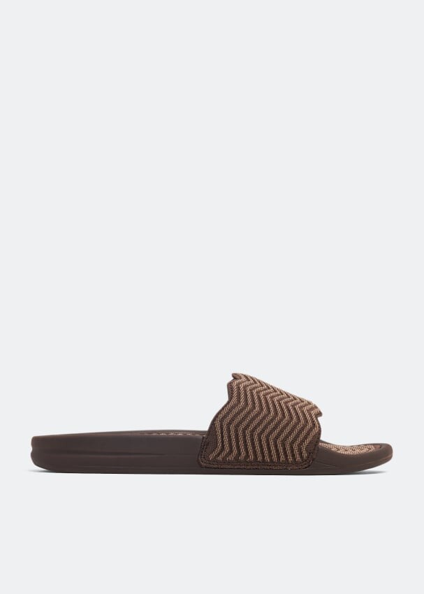 

Шлепанцы ATHLETIC PROPULSION LABS TechLoom ZigZag slides, коричневый